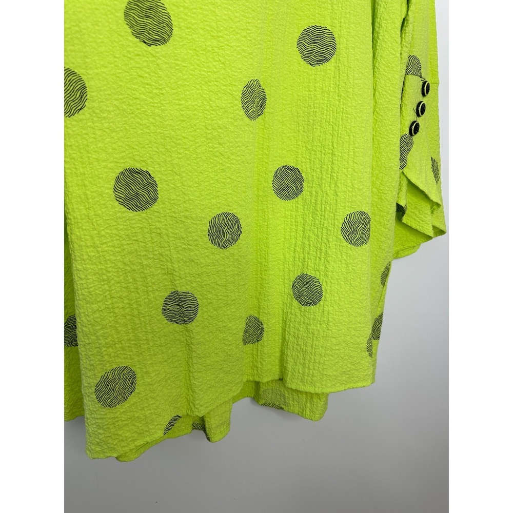 Ali Miles Neon Green Polka Dot Crinkle Textured 3/4 Bell Sleeve Tunic Top Medium - Picture 7 of 14